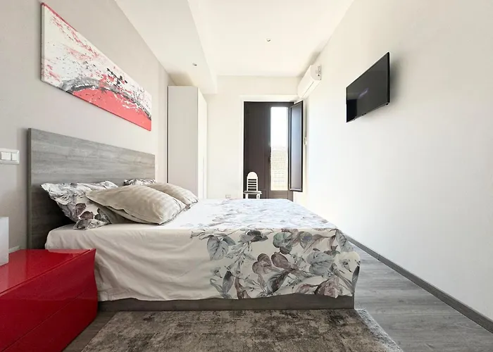 Li Ri Apartment Style